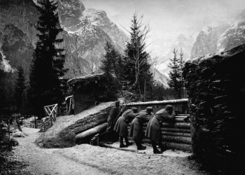 Védőállás az I. világháborúban (archív fotó)